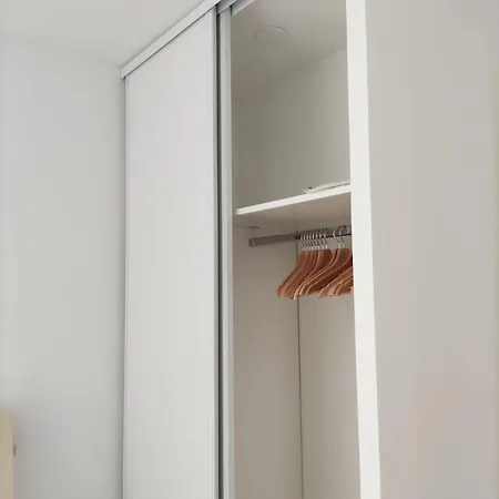 Proche Des Puces De Saint-ouen Apartment *